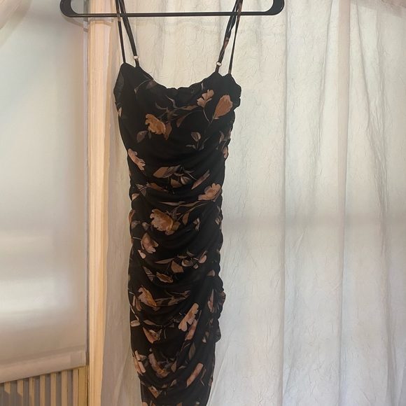 JLUXLABEL Ruched Floral Dress - Picture 4 of 4